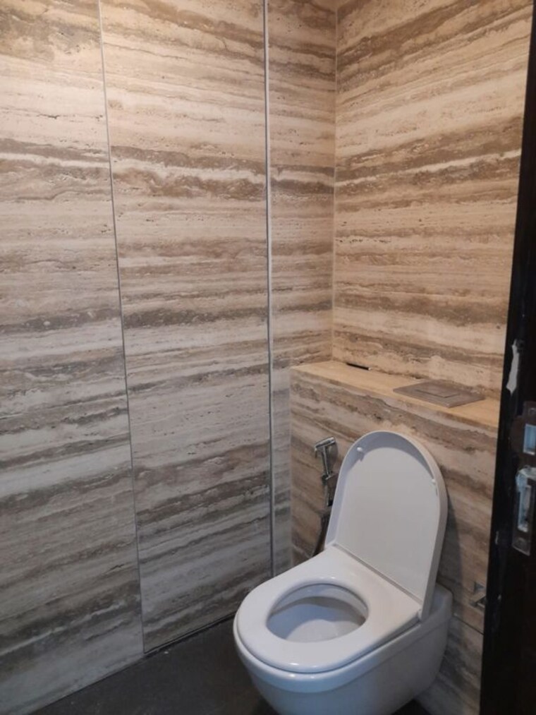 Bathroom, lodha-new-cuffe-parade 2 Bedroom 900 Sq.Ft. Apartment In Wadala Mumbai 10708132