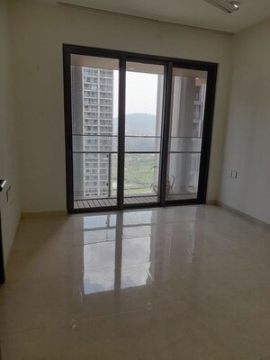 Room in 2 BHK Apartment at Lodha New Cuffe Parade, Wadala – for Rent