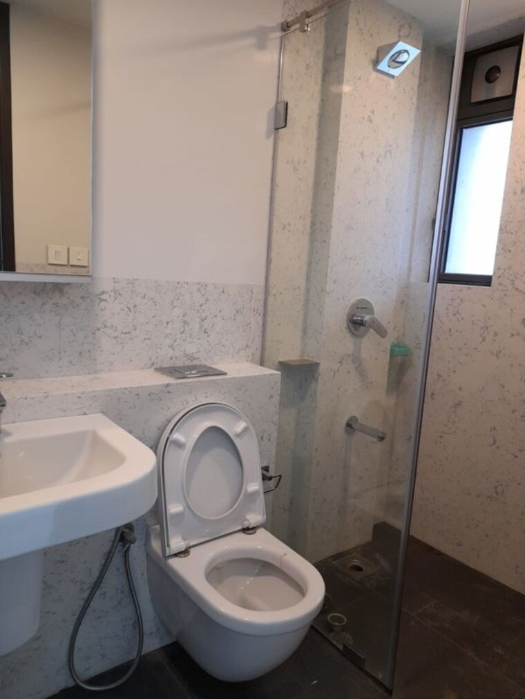 Bathroom, lodha-new-cuffe-parade 2 Bedroom 900 Sq.Ft. Apartment In Wadala Mumbai 10708132