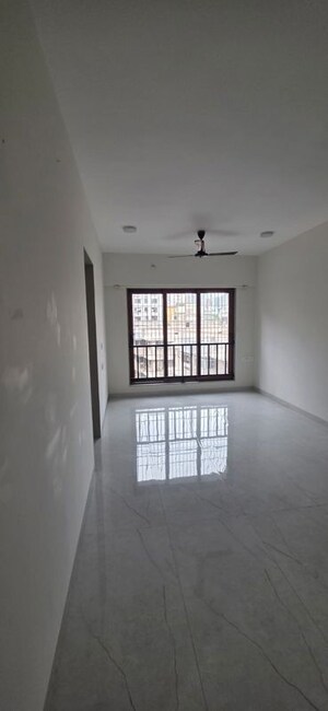 Room in 2 BHK Apartment at 153 Skye, Matunga West – for Rent