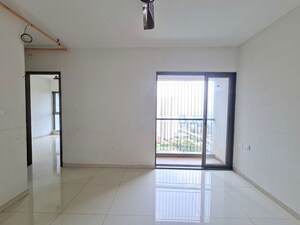 2 BHK Apartment For Rent in Runwal Eirene, Balkum Pada