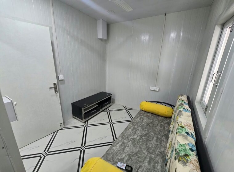 Team Area, greater kailash i 2 Bedroom 160 Sq.Yd. Builder Floor In Greater Kailash I Delhi 10708159