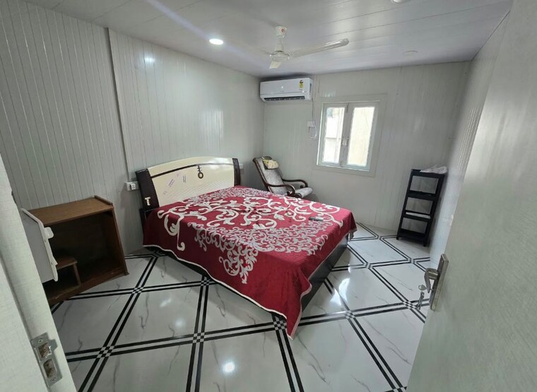 Team Area, greater kailash i 2 Bedroom 160 Sq.Yd. Builder Floor In Greater Kailash I Delhi 10708159