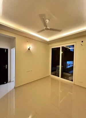 Room in 3 BHK Apartment at Ambika Florence Park, North Mullanpur – for Sale