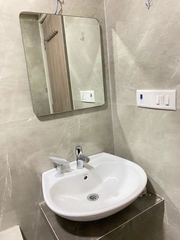 Bathroom, chandiwala-pearl-heaven 1.5 Bedroom 446 Sq.Ft. Apartment In Andheri East Mumbai 10708151