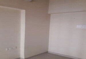 Room in 3 BHK Apartment at Everest World Aspen, Dhokali – for Rent
