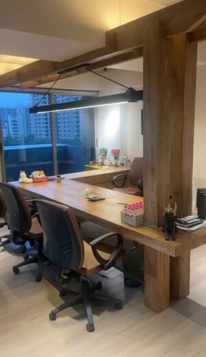  Office Space For Rent in Thaltej