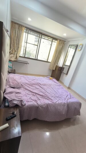 Room in 2 BHK Apartment at Dadar East – for Rent