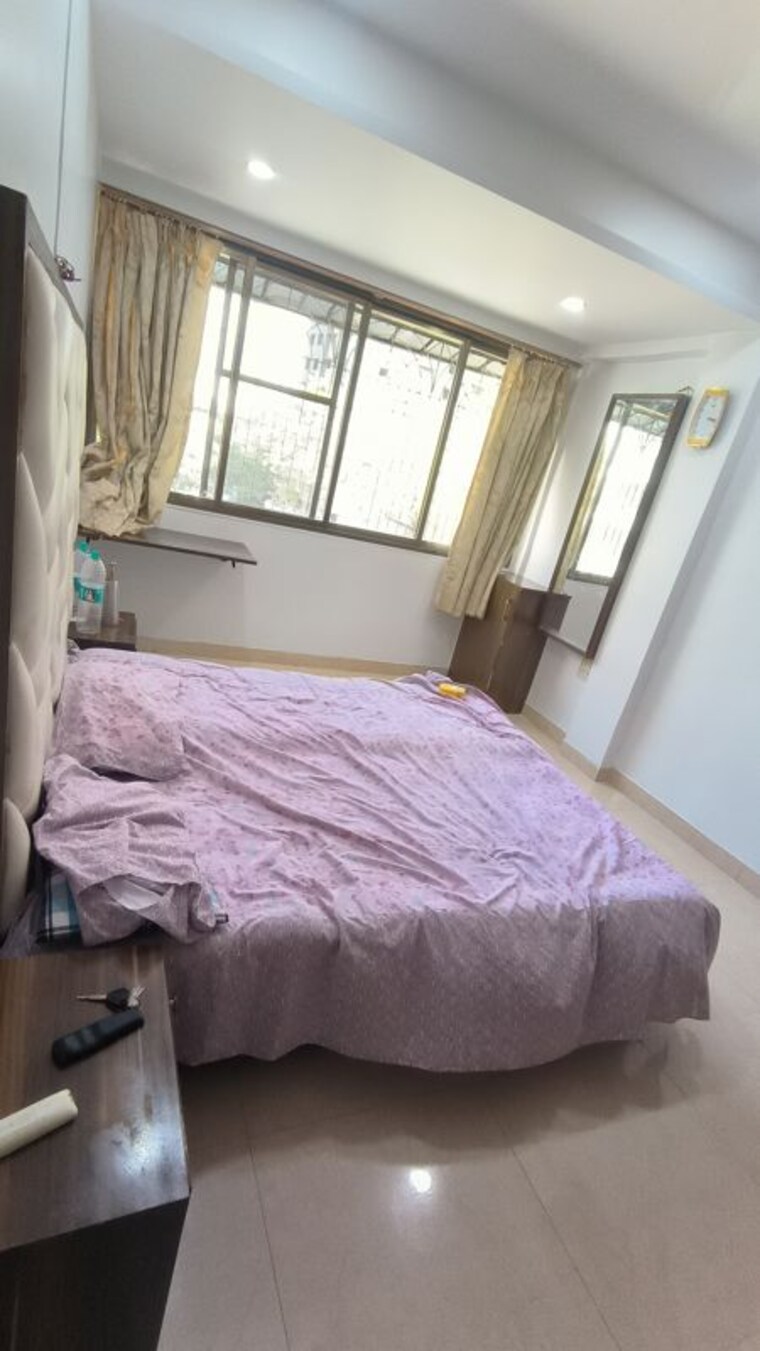 Room, dadar east 2 Bedroom 600 Sq.Ft. Apartment In Dadar East Mumbai 10708209