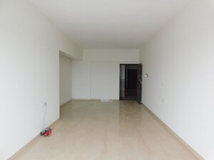 Room in 3 BHK Apartment at Wadia Colony – for Sale
