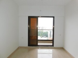 Room in 3 BHK Apartment at Wadia Colony – for Sale