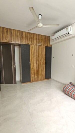 Room in 2 BHK Apartment at Wisemen Fressia Rainbello, Malad East – for Rent