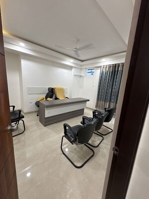 Master Bedroom in 5 BHK Apartment at Vrindavan Yojna – for Sale
