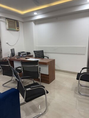 Bedroom in 5 BHK Apartment at Vrindavan Yojna – for Sale