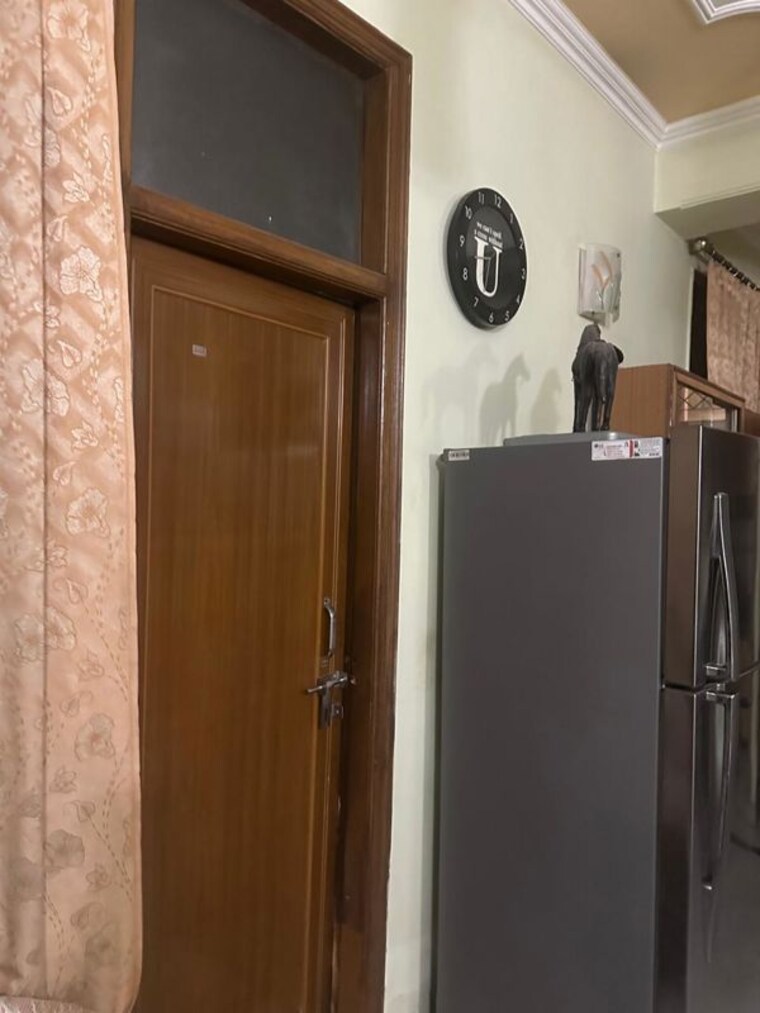 undefined, savitri nagar 2 Bedroom 700 Sq.Ft. Apartment In Savitri Nagar Delhi 10708231