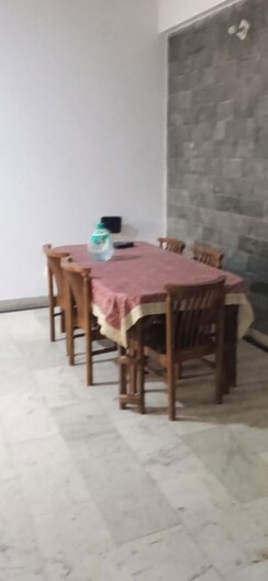 2 BHK Independent House For Rent in Sector 33