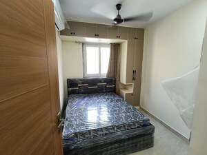 Building Lobby in 3 BHK Apartment at BPTP Amstoria, Sector 102 – for Rent