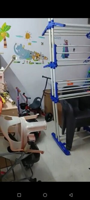 Master Bedroom in 2 BHK Apartment at Arun Vihar Sector 37, Sector 37 – for Rent