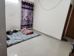 Room in 1 RK Apartment at Arun Vihar Sector 37, Sector 37 – for Rent