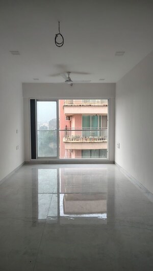2 BHK Apartment For Rent in Tulip Apartment Santacruz West, Santacruz West