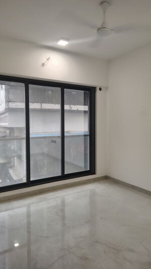 Bedroom in 2 BHK Apartment at Tulip Apartment Santacruz West, Santacruz West – for Rent