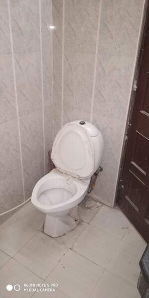 Bathroom in 2 BHK Builder Floor at Sector 48 – for Rent