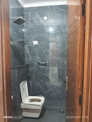 Bathroom in 3 BHK Builder Floor at Rohini Sector 25 – for Rent