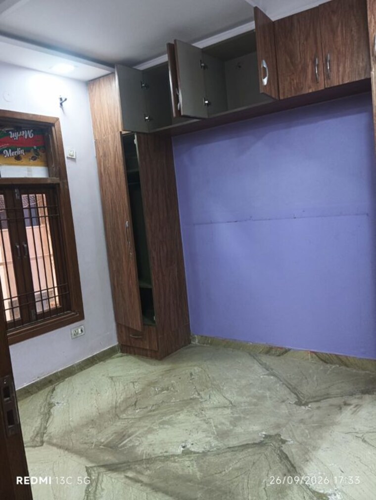 Room, rohini sector 25 3 Bedroom 850 Sq.Ft. Builder Floor In Rohini Sector 25 Delhi 10708265