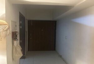Room in 2 BHK Apartment at Lodha Amara, Kolshet Road – for Rent