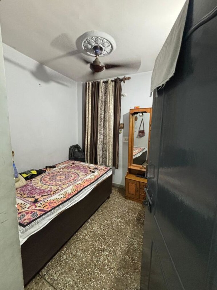 Bedroom, rohini sector 16 2 Bedroom 500 Sq.Ft. Builder Floor In Rohini Sector 16 Delhi 10708309