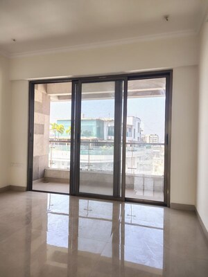 2 BHK Apartment For Rent in Himath Ghar Khar West, Khar West