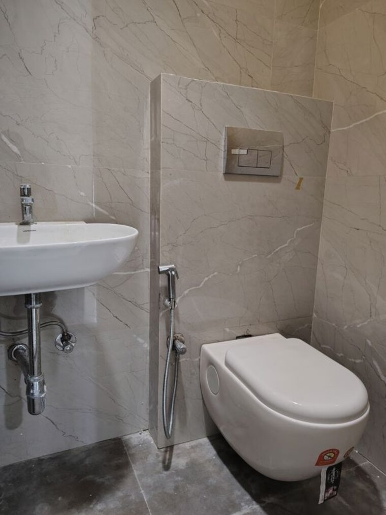 Bathroom, himath-ghar-khar-west 2 Bedroom 750 Sq.Ft. Apartment In Khar West Mumbai 10708324