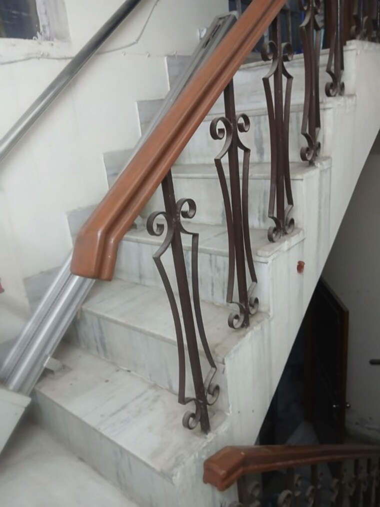 undefined, sector 30 6+ Bedroom 310 Sq.Mt. Independent House In Sector 30 Noida 10705419