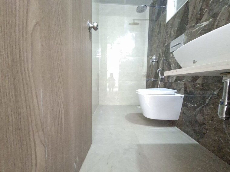 Bathroom, dosti-tulip 2 Bedroom 661 Sq.Ft. Apartment In Balkum Pada Thane 10708341