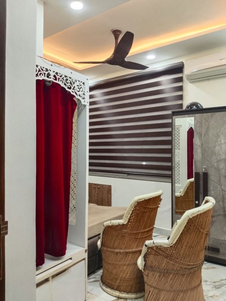 Living Room, unitech-south-city-ii 2.5 Bedroom 1500 Sq.Ft. Builder Floor In Sector 50 Gurgaon 10708355