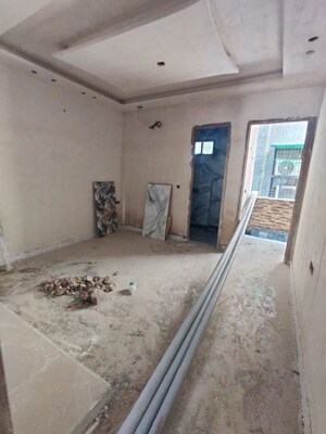 Room in 3 BHK Builder Floor at Rohini Sector 16 – for Sale