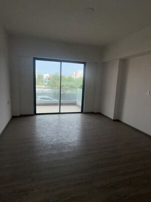 Room in 4 BHK Apartment at Birla Navya, Sector 63a – for Sale