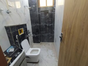 Team Area in 2 BHK Builder Floor at Shahdara – for Sale