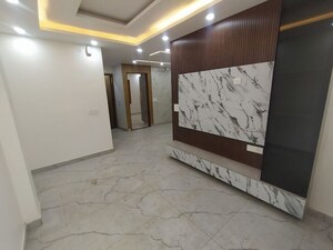 Room in 2 BHK Builder Floor at Shahdara – for Sale