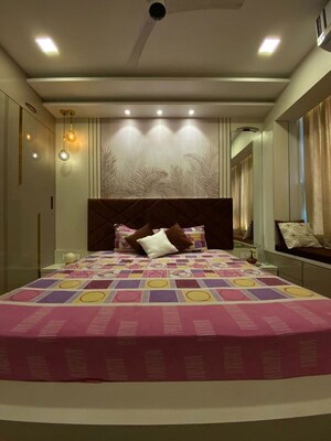 Bedroom in 3 BHK Apartment at Satyam Imperial Heights, Ghansoli – for Rent