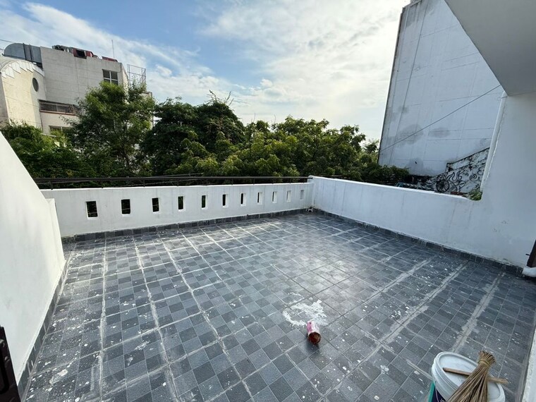 Exterior View, dlf phase i 1 Bedroom 120 Sq.Yd. Builder Floor In Dlf Phase I Gurgaon 10708402