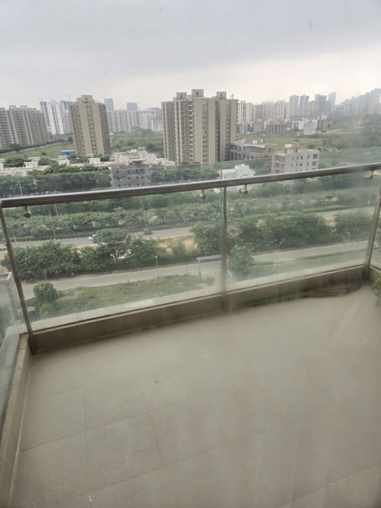 Balcony, paras-irene 3 Bedroom 1830 Sq.Ft. Apartment In Sector 70a Gurgaon 10708419