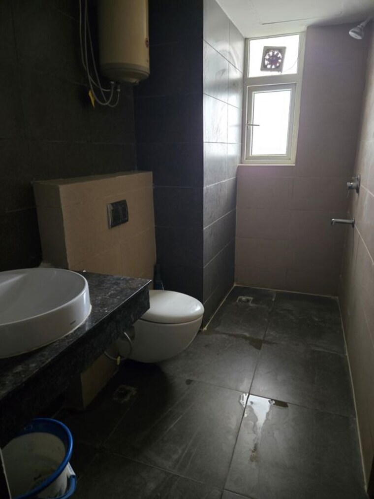 Attached Bathroom, paras-irene 3 Bedroom 1830 Sq.Ft. Apartment In Sector 70a Gurgaon 10708419
