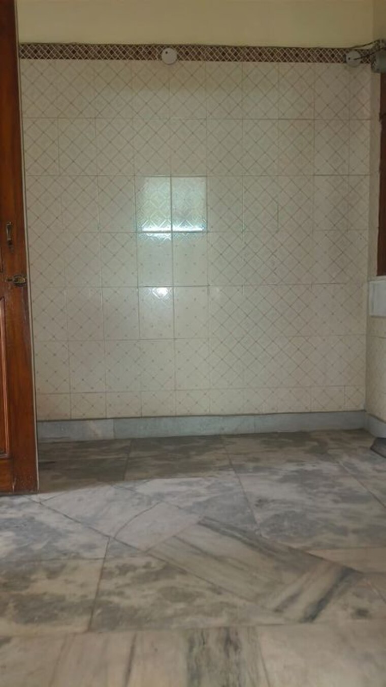 Room, chittaranjan park 3 Bedroom 2800 Sq.Ft. Builder Floor In Chittaranjan Park Delhi 10708432