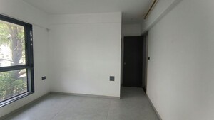 Room in 3 BHK Apartment at Chembur – for Rent