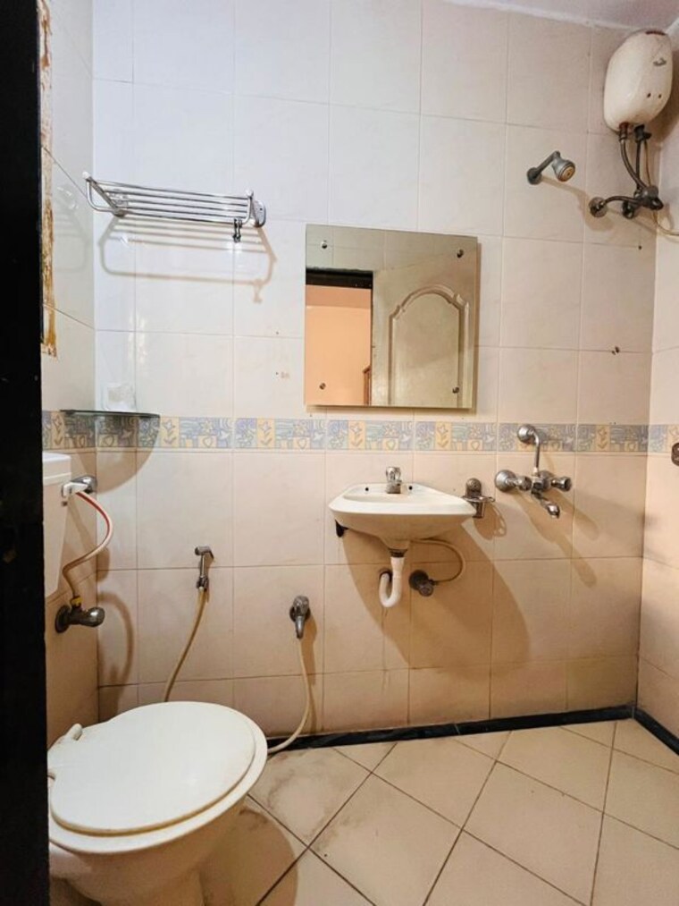 Bathroom, sea-prince Pg For Boys & Girls In Nerul 10708455