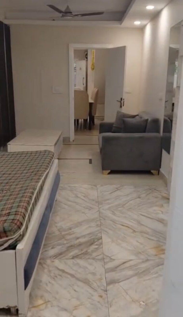 Bedroom, dlf phase i 2 Bedroom 100 Sq.Yd. Builder Floor In Dlf Phase I Gurgaon 10708456