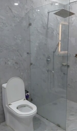 Bathroom in 2 BHK Builder Floor at Dlf Phase I – for Rent