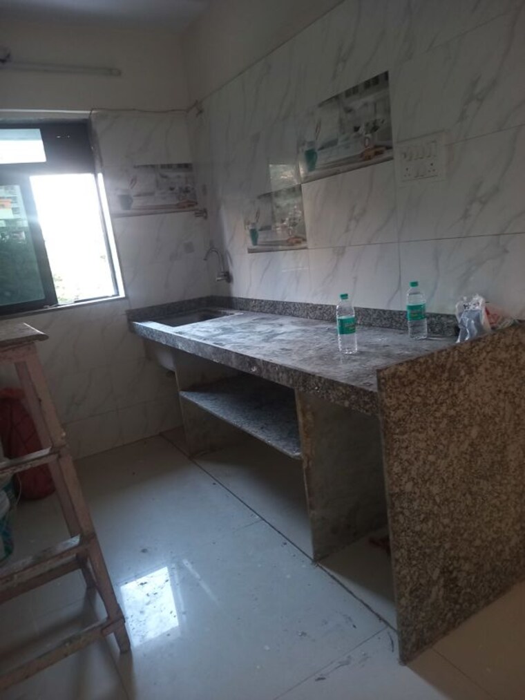 Kitchen, dadar west 2 Bedroom 500 Sq.Ft. Apartment In Dadar West Mumbai 10688862