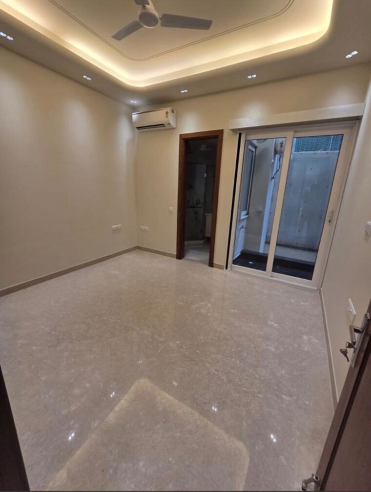 Room, panchsheel enclave 4 Bedroom 2200 Sq.Ft. Builder Floor In Panchsheel Enclave Delhi 10708472